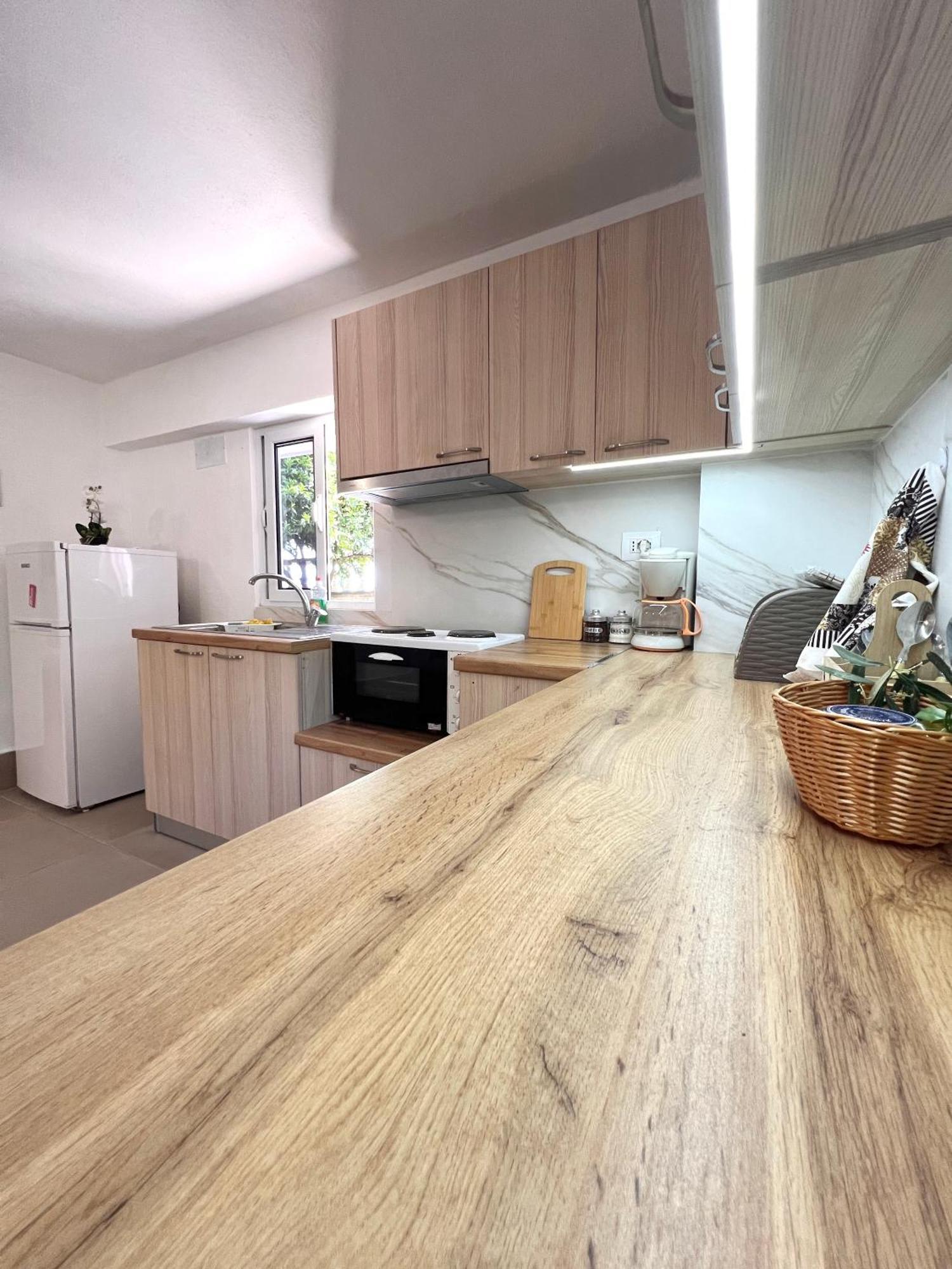 Petra Oliva Apartment Дхерми Экстерьер фото