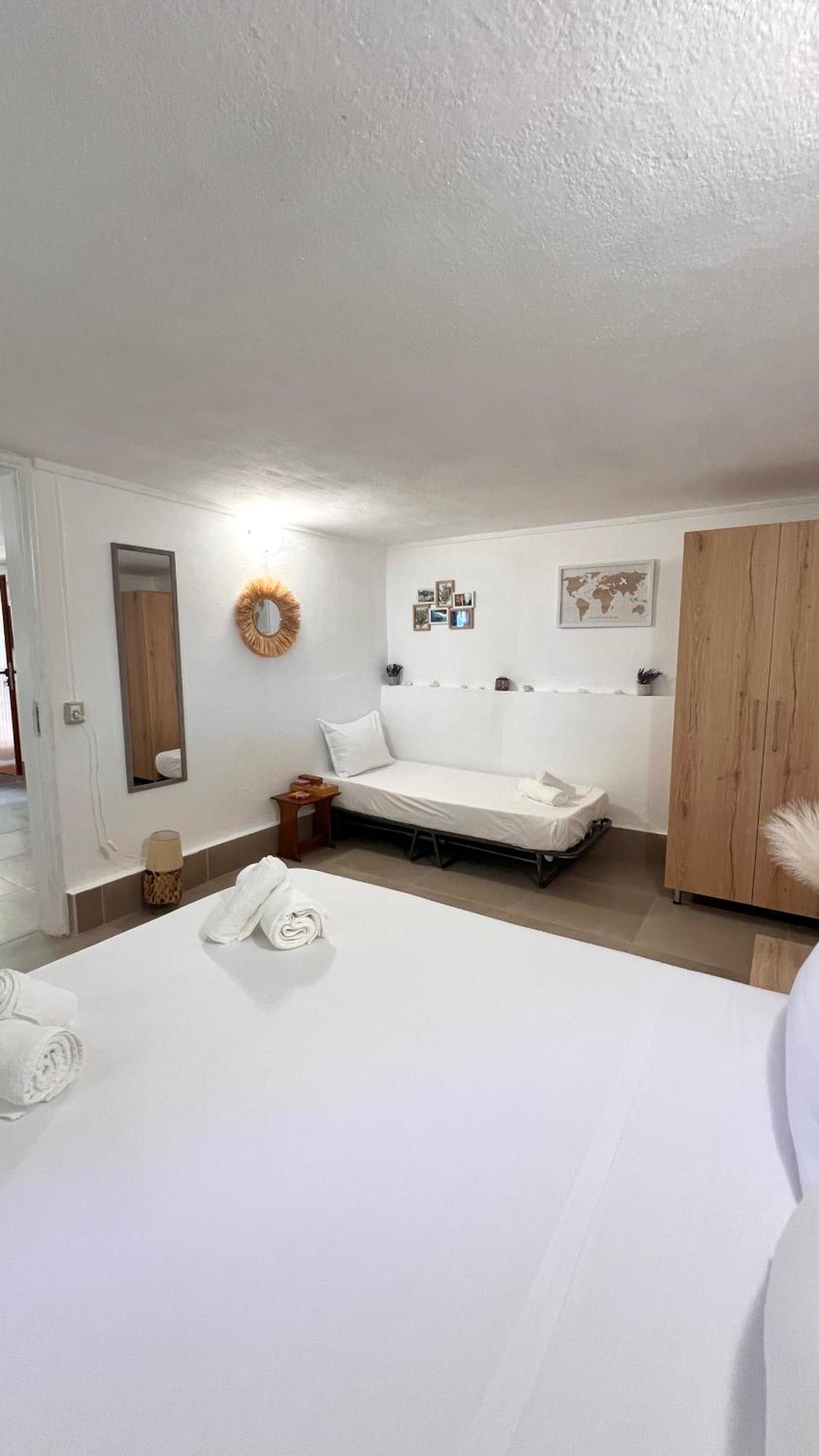 Petra Oliva Apartment Дхерми Экстерьер фото